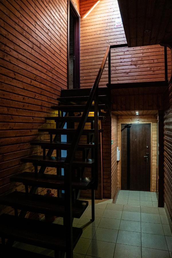 Casa Gorjeneasca Hotel Targu Jiu Exterior photo